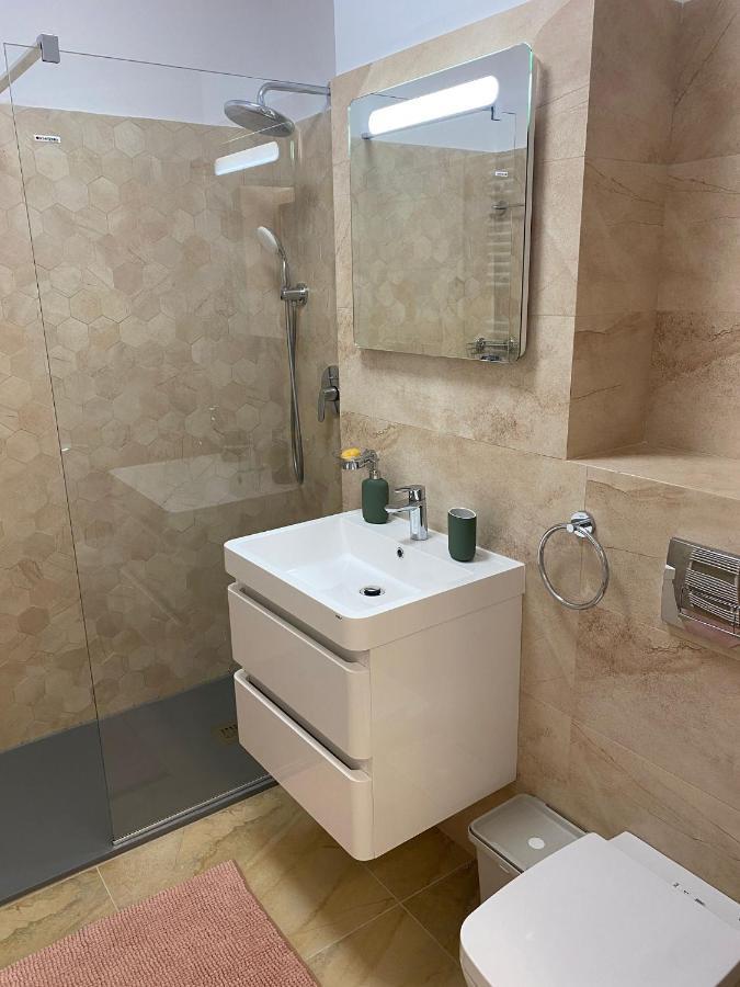 Plazza Studio Bucharest Luaran gambar