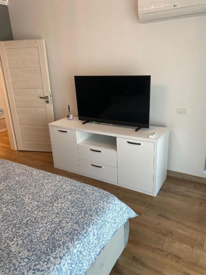 Plazza Studio Bucharest Luaran gambar