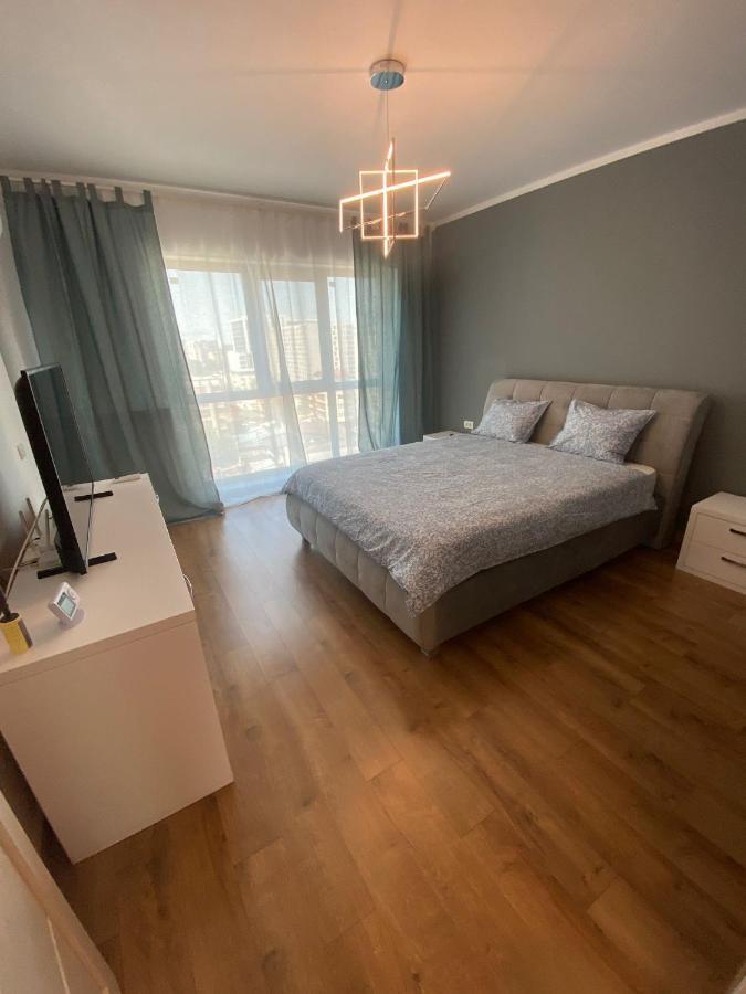 Plazza Studio Bucharest Luaran gambar